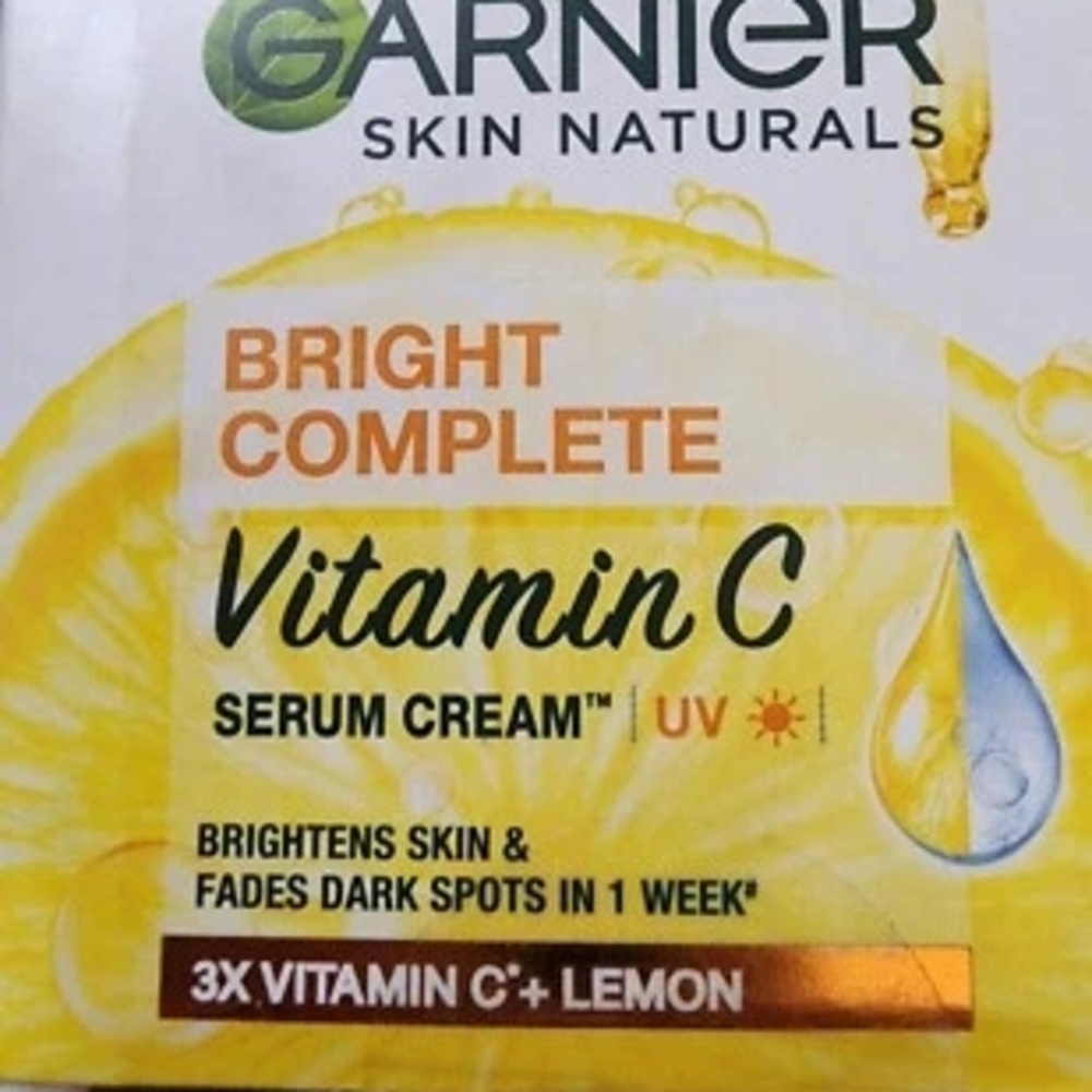 Garnier Yellow Vitamin C Serum for Radiant Skin